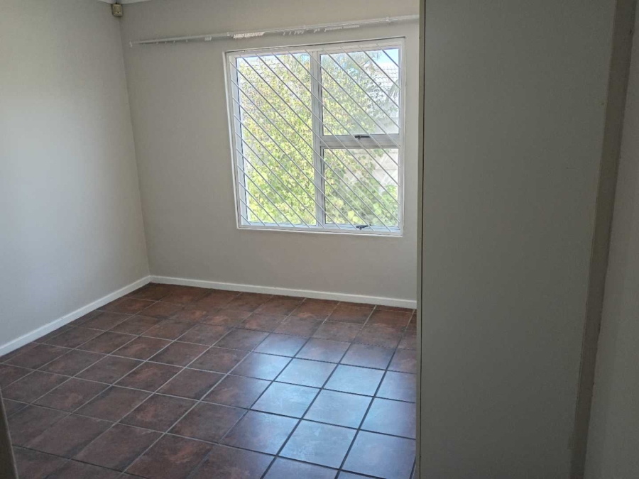 To Let 3 Bedroom Property for Rent in Protea Heights Western Cape